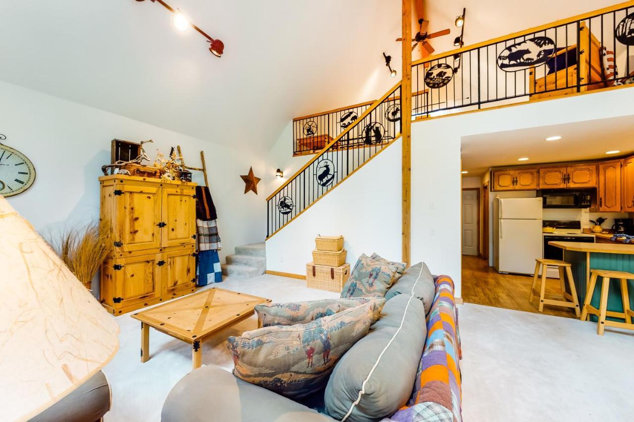 Alpine Home Lilliwaup Bagian luar foto