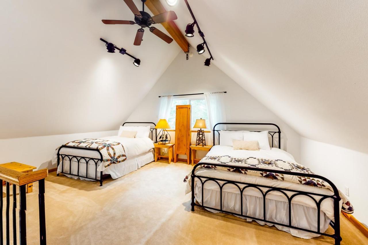 Alpine Home Lilliwaup Bagian luar foto
